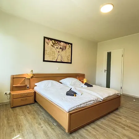 Apartament Stadtwohnung In By Interhome Pirna