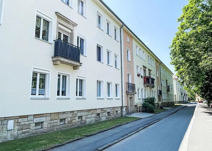 Daire Stadtwohnung In By Interhome